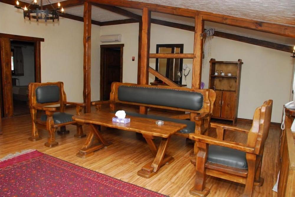 Saraishyq Hotel Almatî Interior foto